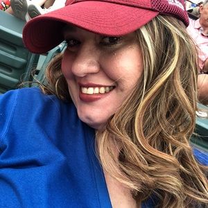 Meet your Posher, Lori